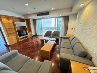 À louer 3 chambres appartement à Khlong Toei, Bangkok