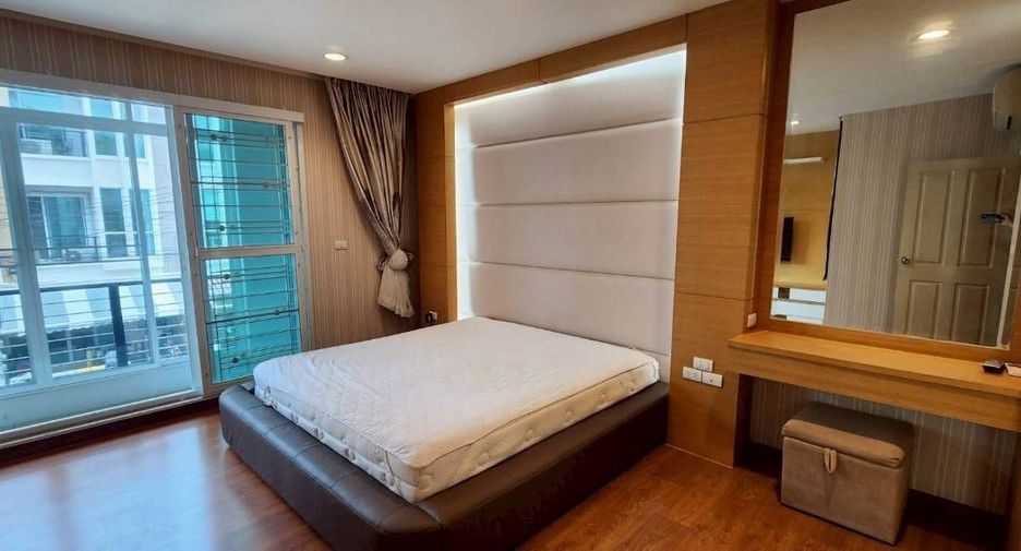 ขาย และ ให้เช่า 3 ห้องนอน ทาวน์เฮ้าส์ ใน จอมทอง, กรุงเทพฯ