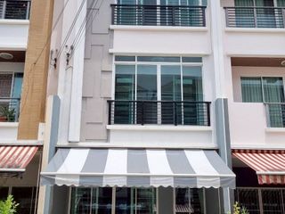 For sale and for rent 3 bedrooms townhouse in Chom Thong, Bangkok