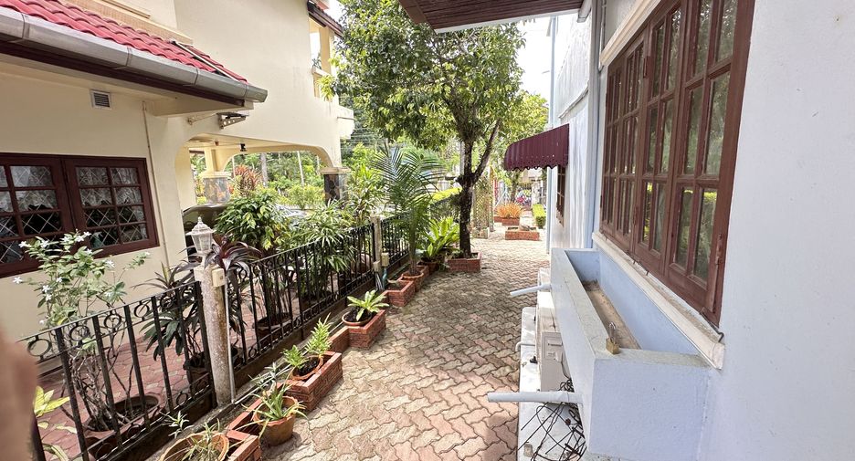 For sale 3 bedrooms house in Mueang Phuket, Phuket