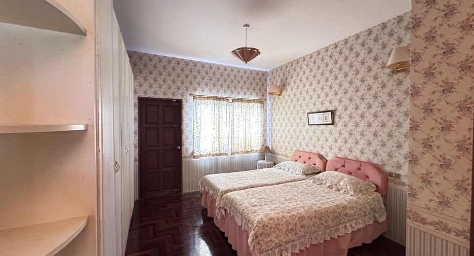 For sale 3 bedrooms house in Mueang Phuket, Phuket