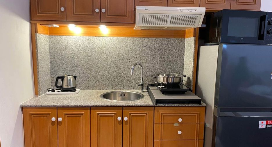 For rent スタジオ condo in Sathon, Bangkok