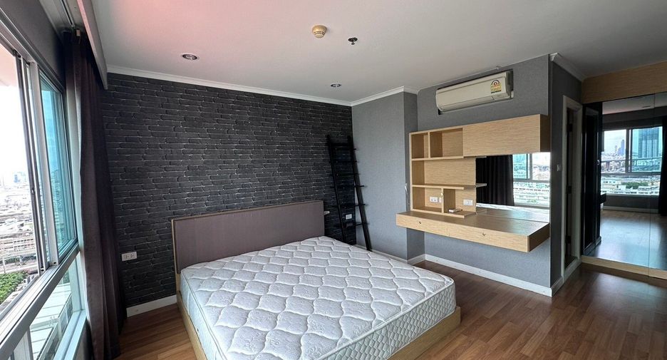 For sale 3 bedrooms condo in Yan Nawa, Bangkok