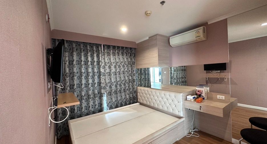 For sale 3 bedrooms condo in Yan Nawa, Bangkok