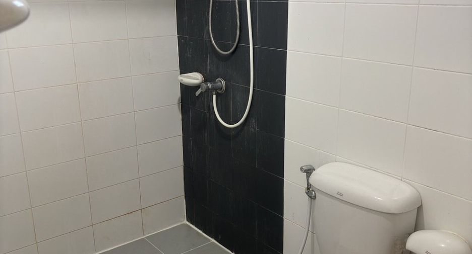 For rent 3 bedrooms townhouse in Bang Phli, Samut Prakan