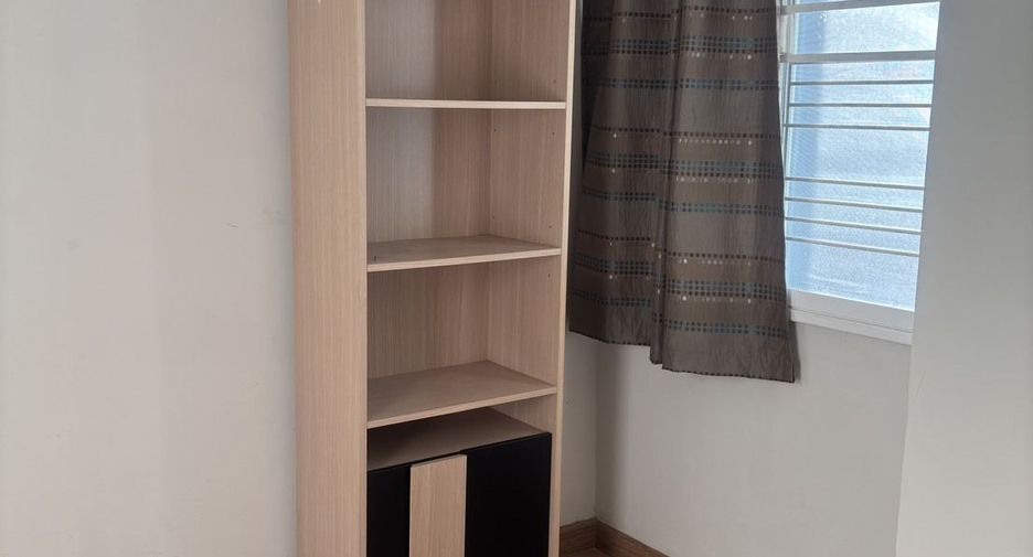 For rent 3 bedrooms townhouse in Bang Phli, Samut Prakan