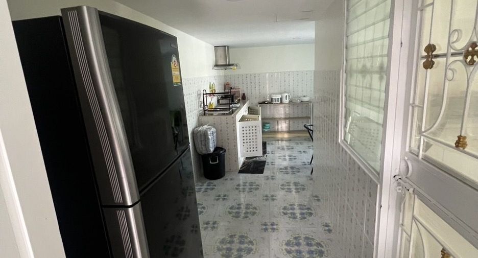 For rent 2 bedrooms townhouse in Thalang, Phuket