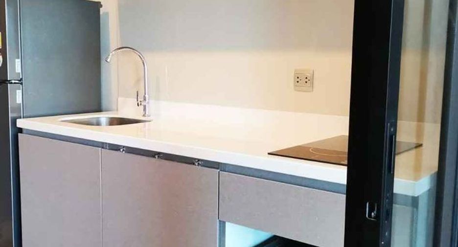 For rent studio condo in Huai Khwang, Bangkok