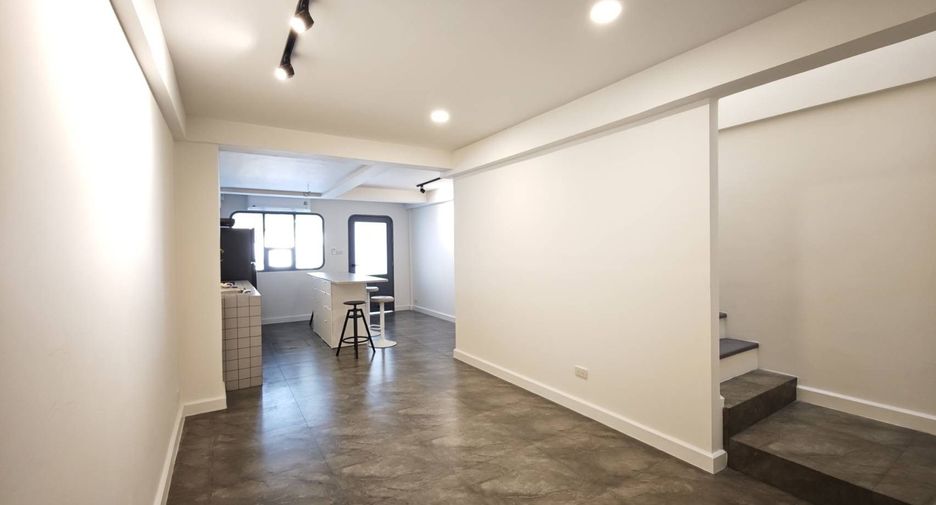 For sale and for rent 3 bedrooms house in Lat Phrao, Bangkok