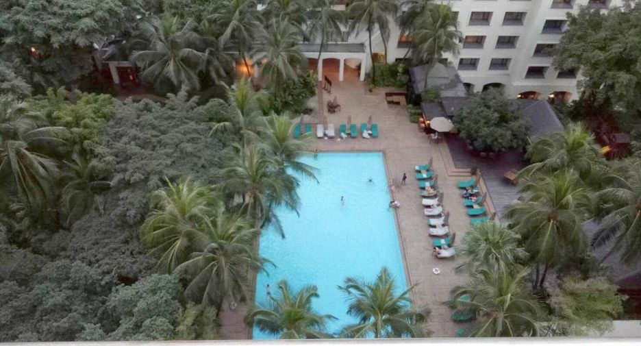For rent 2 bedrooms condo in Pathum Wan, Bangkok
