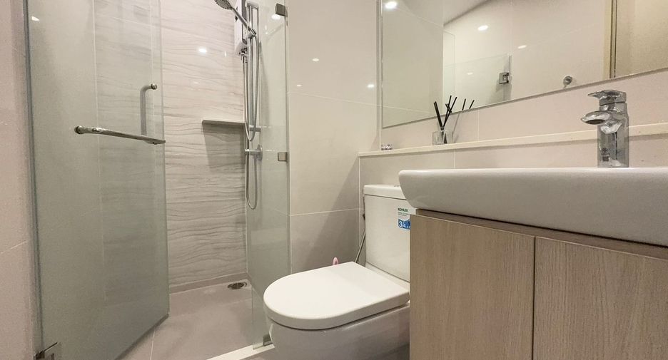 For rent 1 bed condo in Khlong Toei, Bangkok