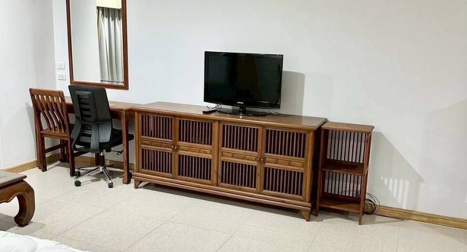 For rent studio condo in Sathon, Bangkok