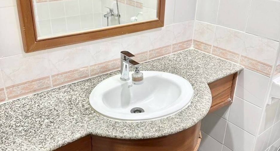 For rent studio condo in Sathon, Bangkok