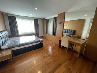 出租 4 卧室 独立屋 在 Watthana, 曼谷