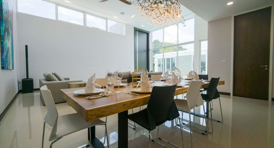 Villa en venta de 4 habitaciones en Mueang Phuket, Phuket
