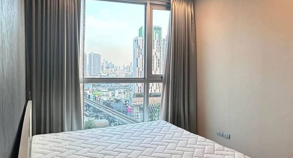 For rent 2 bedrooms condo in Khlong Toei, Bangkok