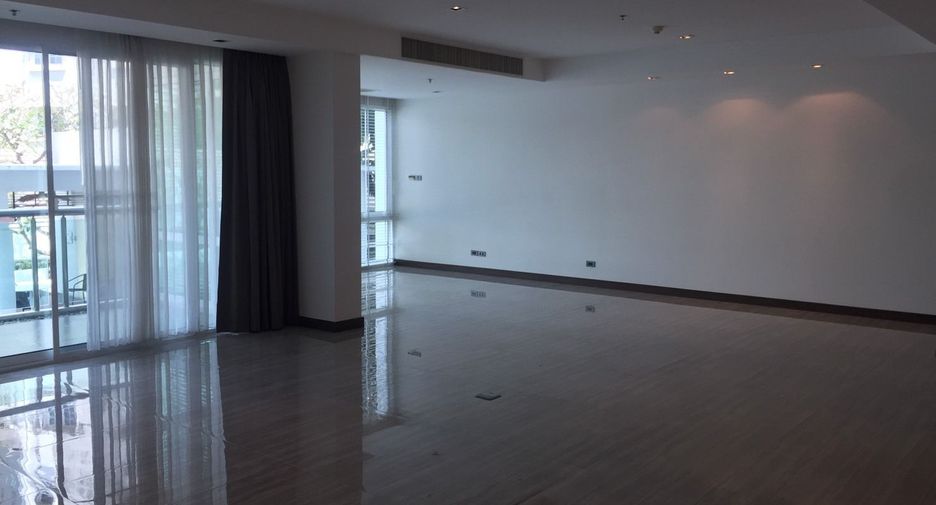 For sale and for rent 4 bedrooms condo in Khlong Toei, Bangkok