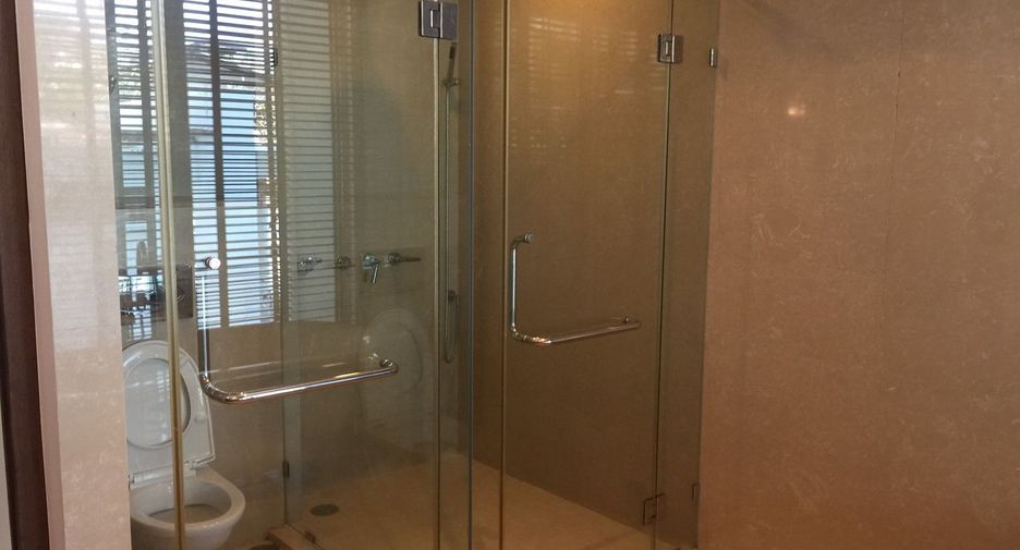 For sale and for rent 4 bedrooms condo in Khlong Toei, Bangkok