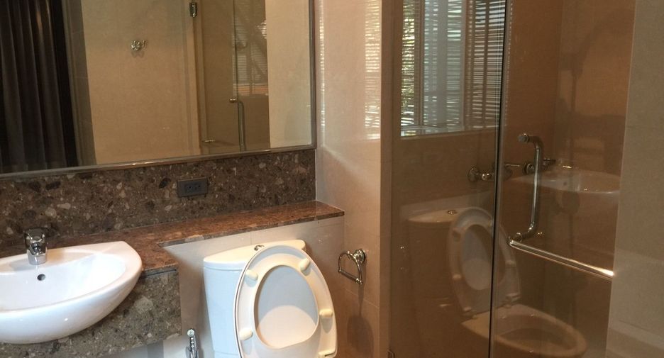 For sale and for rent 4 bedrooms condo in Khlong Toei, Bangkok