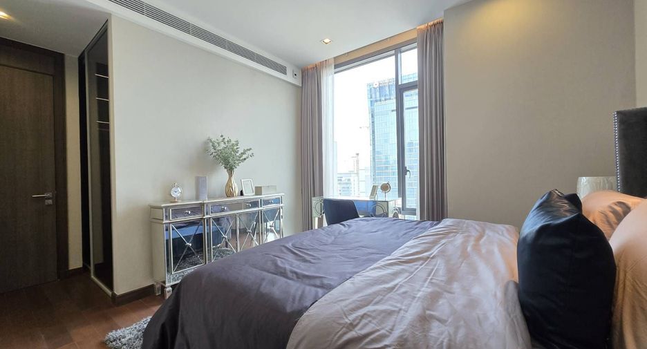 For rent 2 bedrooms condo in Khlong Toei, Bangkok