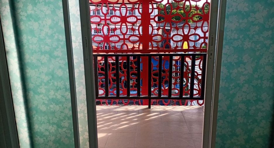 For sale 6 bedrooms townhouse in Mueang Phuket, Phuket