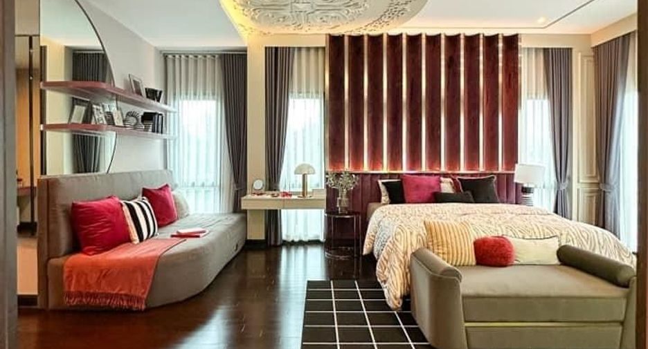 Reihenhaus zum Kauf mit 5 Zimmer in Khan Na Yao, Bangkok