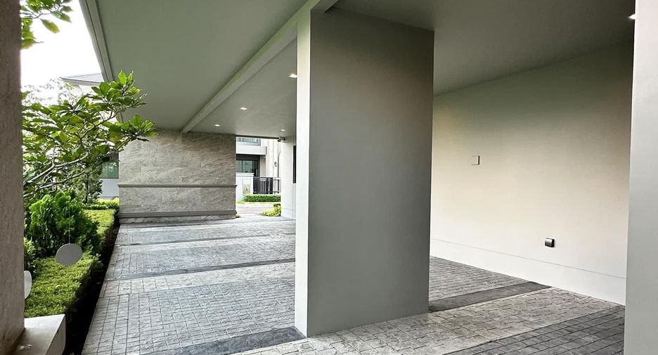 Reihenhaus zum Kauf mit 5 Zimmer in Khan Na Yao, Bangkok