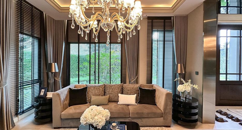 Reihenhaus zum Kauf mit 5 Zimmer in Khan Na Yao, Bangkok