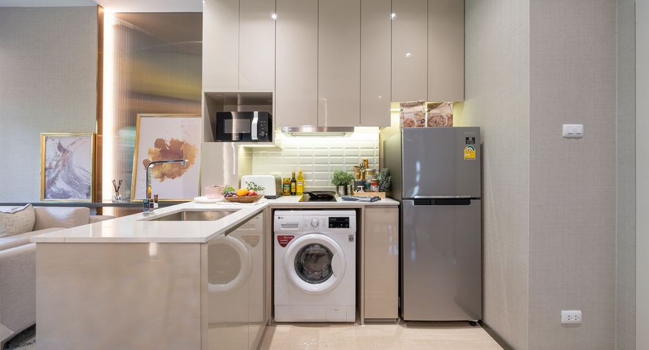For sale 2 bedrooms condo in Thon Buri, Bangkok