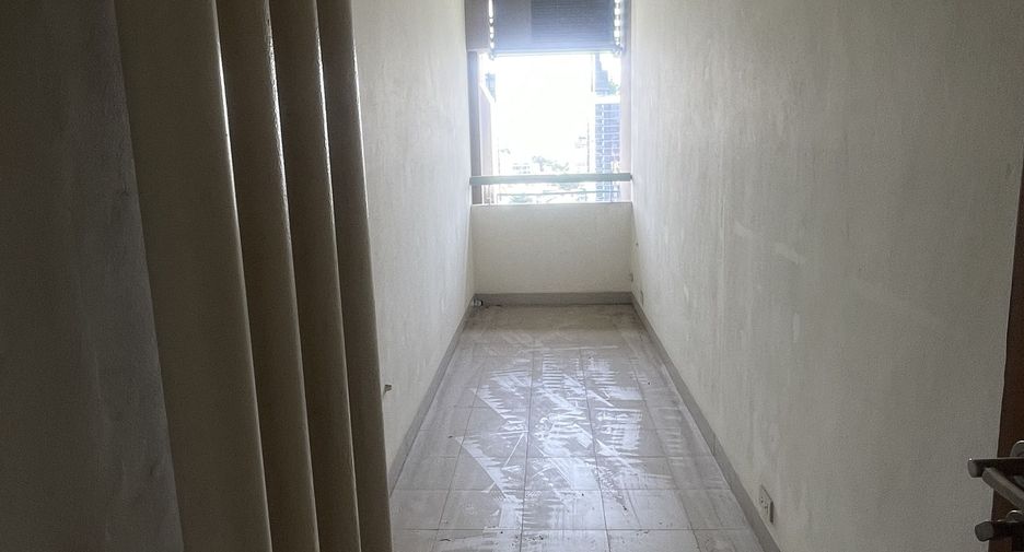 出售 2 卧室 公寓 在 Bang Kho Laem, 曼谷