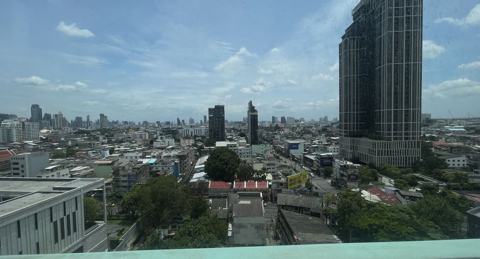 出售 2 卧室 公寓 在 Bang Kho Laem, 曼谷