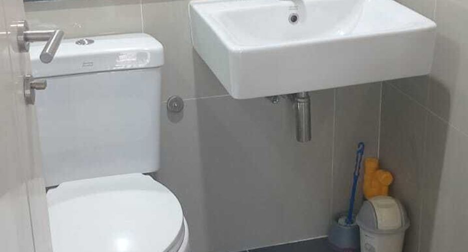 For rent 4 bedrooms house in Mueang Phuket, Phuket