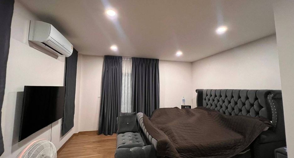 For rent 4 bedrooms house in Don Mueang, Bangkok