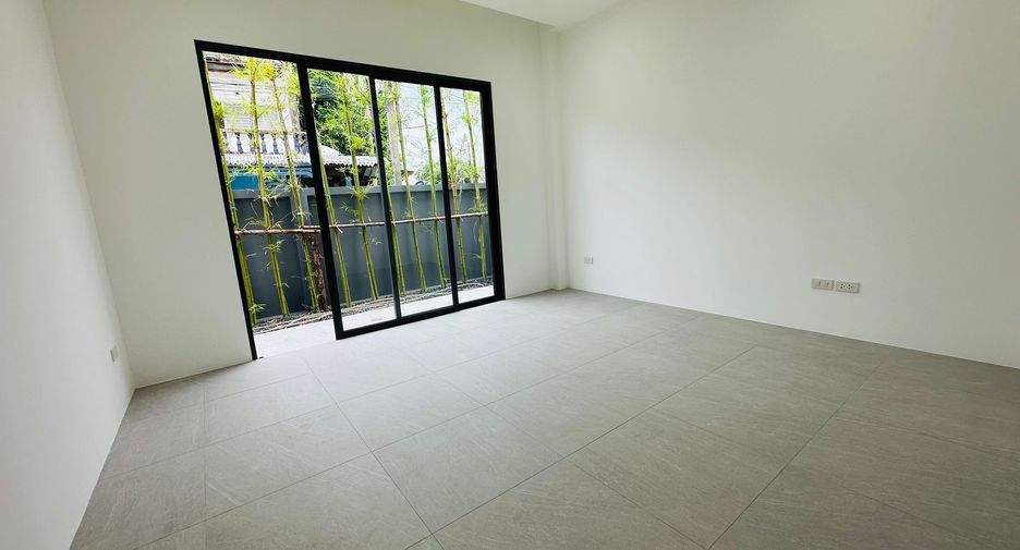 Haus zum Kauf mit 3 Zimmer in Mueang Phuket, Phuket