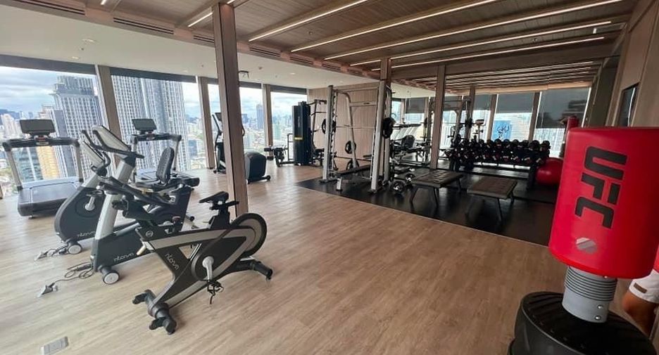 For rent 1 bed condo in Watthana, Bangkok