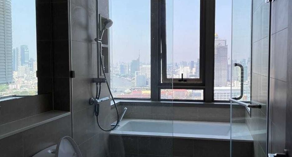 For rent 3 bedrooms condo in Bang Kho Laem, Bangkok