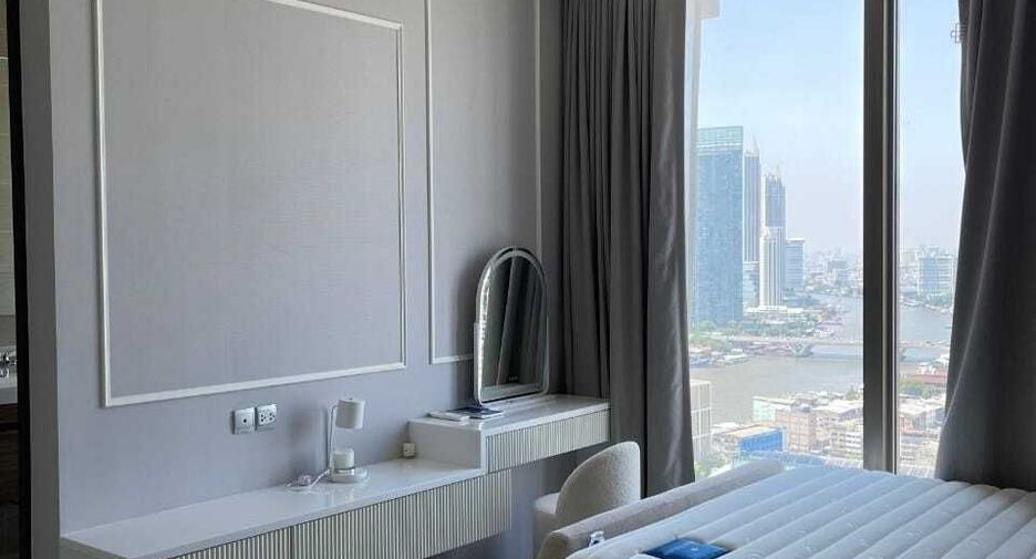 For rent 3 bedrooms condo in Bang Kho Laem, Bangkok