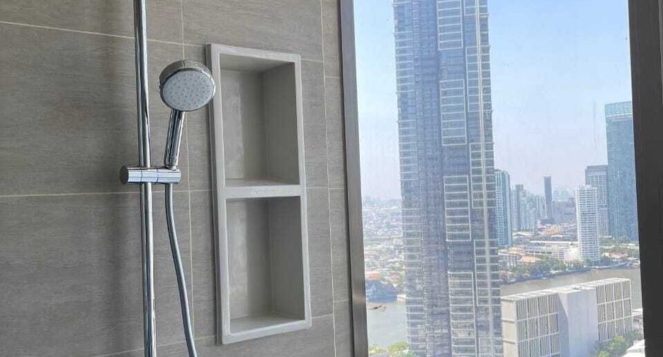 For rent 3 bedrooms condo in Bang Kho Laem, Bangkok