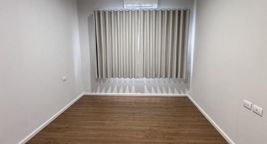 For rent 2 ベッドルーム townhouse in Saphan Sung, Bangkok