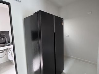 For rent 2 bedrooms townhouse in Saphan Sung, Bangkok