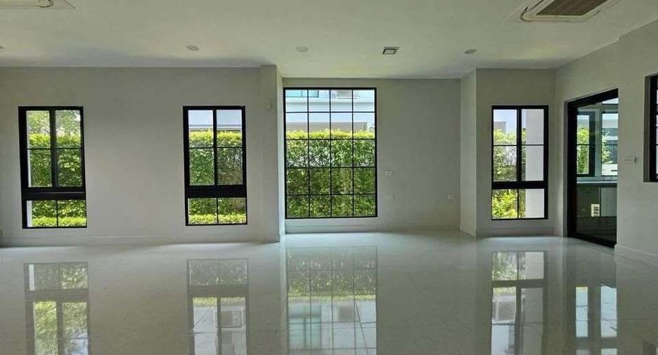 Haus zur Miete mit 4 Zimmer in Taling Chan, Bangkok