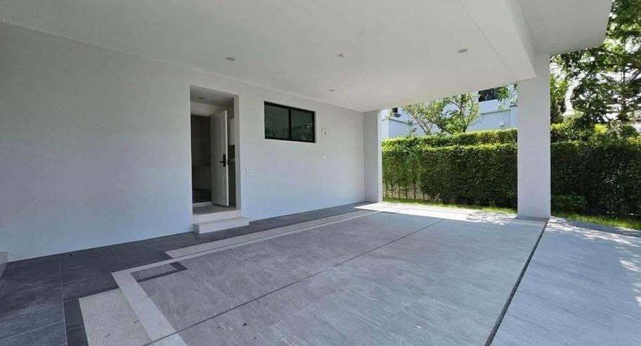 Haus zur Miete mit 4 Zimmer in Taling Chan, Bangkok