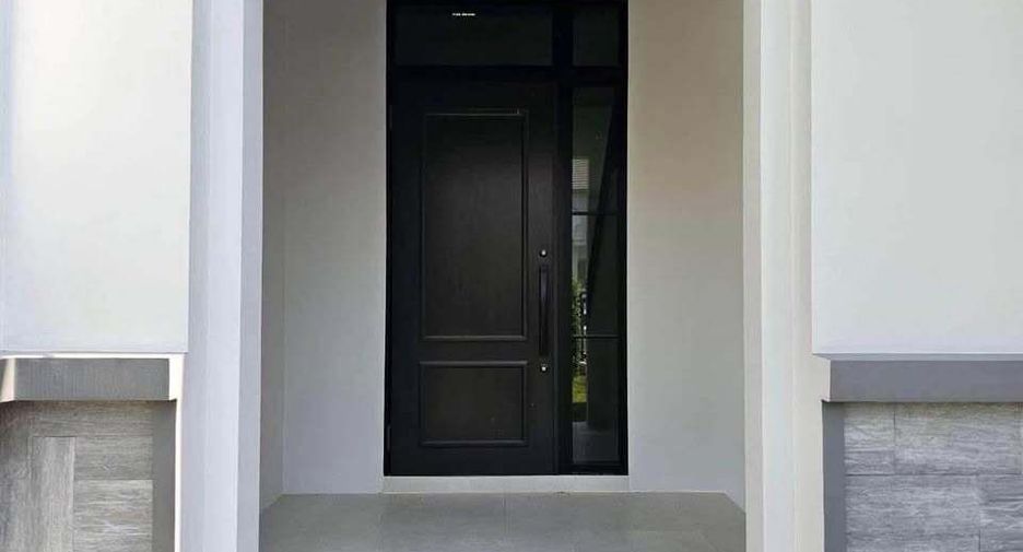 Haus zur Miete mit 4 Zimmer in Taling Chan, Bangkok