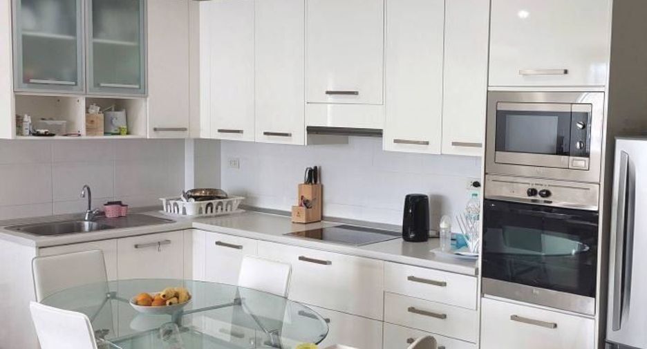 For sale 2 bedrooms condo in Sathon, Bangkok