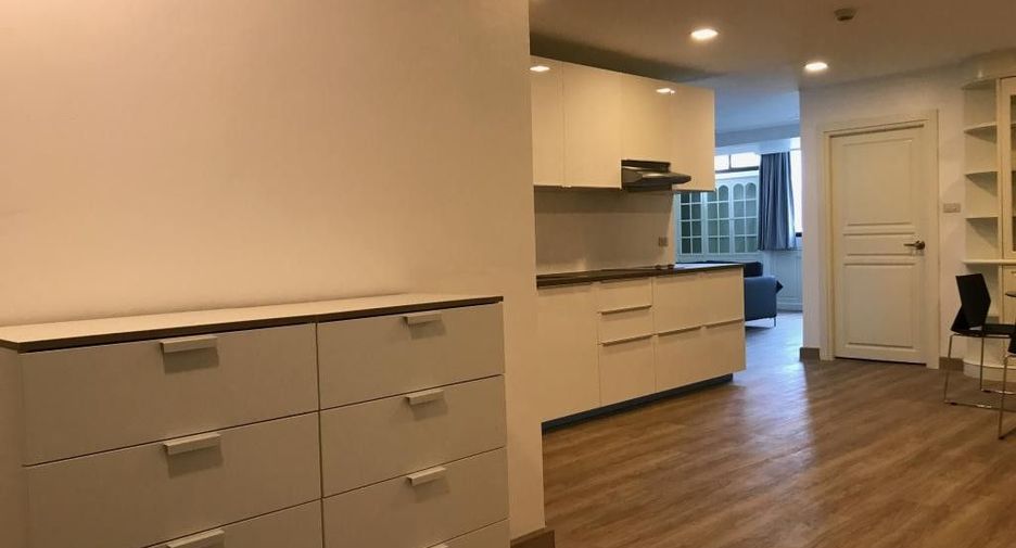 À louer 2 chambres condo à Watthana, Bangkok