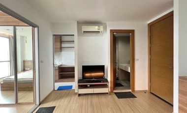 Wohnung zur Miete mit Studio in Huai Khwang, Bangkok