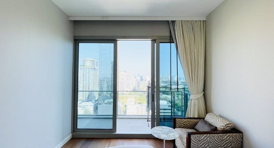 À louer 5 chambres condo à Pathum Wan, Bangkok