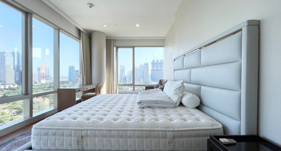 À louer 5 chambres condo à Pathum Wan, Bangkok