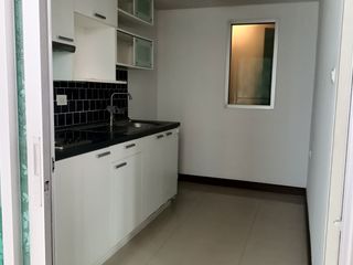 Wohnung zum Kauf mit 2 Zimmer in Phra Khanong, Bangkok