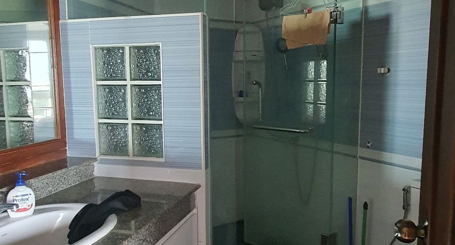 For rent 2 bedrooms condo in Bang Na, Bangkok